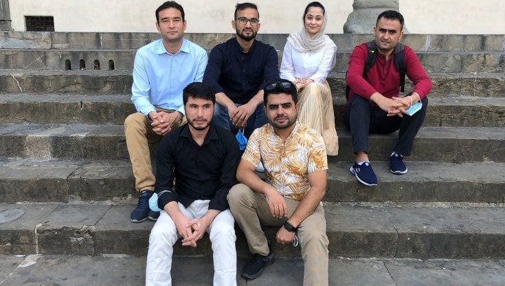 "Abbandonati a noi stessi":  il futuro  sospeso di un gruppo di universitari afghani a Firenze