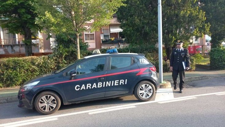 Omicidio di Oleggio, l'ipotesi delle molestie alla figlia e la pista della droga