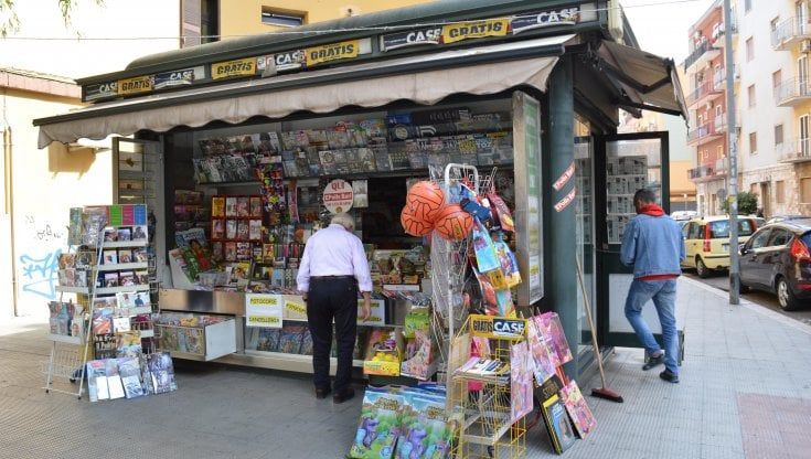 Le edicole diventano uffici comunali: a Bari rilasceranno certificati anagrafici