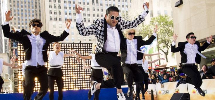 New York, &egrave; tempo di Youtube Video Awards. Psy e Miley Cyrus favoriti nei pronostici