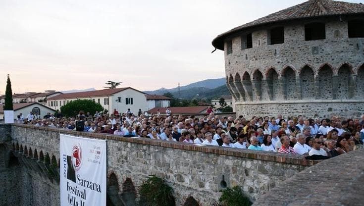 Festival della Mente, il fuoco accende Sarzana
