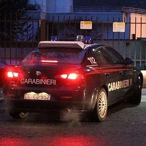 Milano, ragazza trovata svenuta in via Padova: si indaga per violenza sessuale