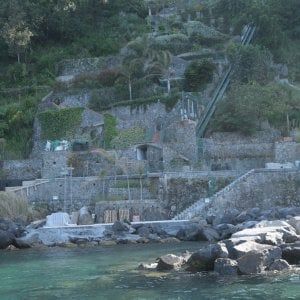 Super villa abusiva, Legambiente: “A Ischia non ci si ferma neanche dopo il terremoto”
