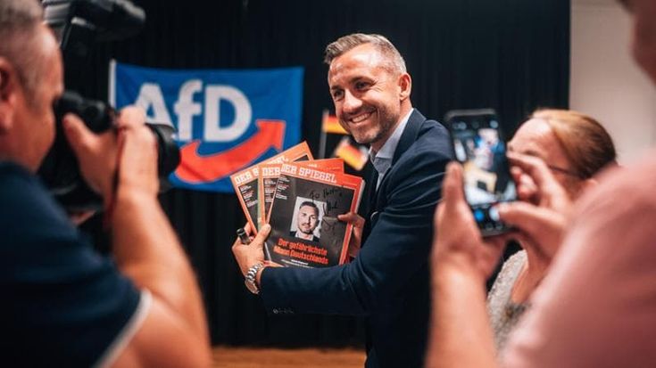 Stipendi e licenziamenti, i numeri dietro l’onda Afd