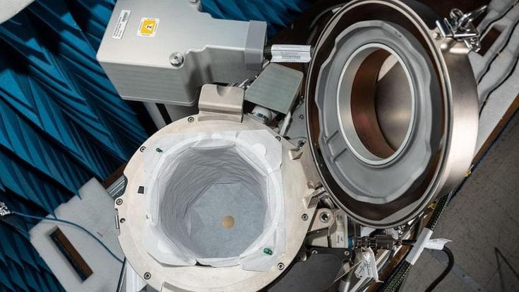 Artemis verso la Luna, luce di allarme nella toilette. Cosa succede se a rompersi è il bagno
