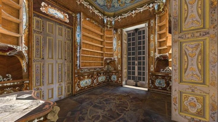 La Libreria Piffetti ricostruita a Villa della Regina