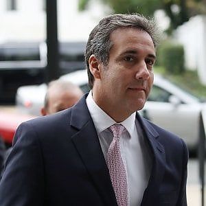 L'avvocato di Trump: "Pagai di tasca mia la pornostar Stormy Daniels"