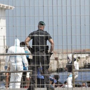 Palermo, Lorefice sui migranti: "La Chiesa non chiede carta di identità"