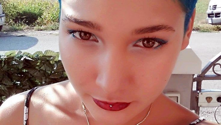 Giallo di Jesi, tracce di Andreea dietro il casolare e luminol nella roulotte: "La cerchiamo viva"