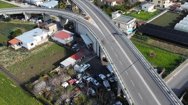 Deposito giudiziario trasformato in discarica: sequestro a Scafati