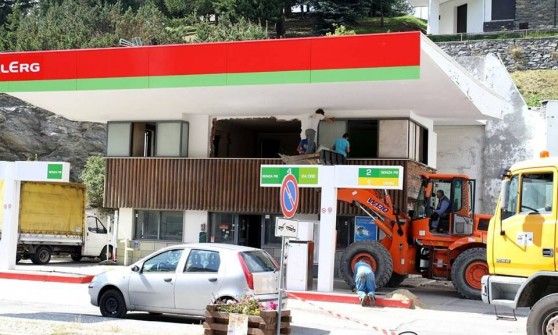 Addio allo storico distributore di carburante di Sestriere