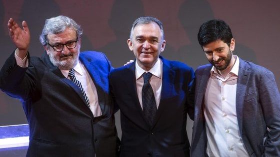 Scissione Pd, lo sconforto di Enrico Letta: "Non può finire così". Minoranza decisa: "Emiliano sia conseguente"