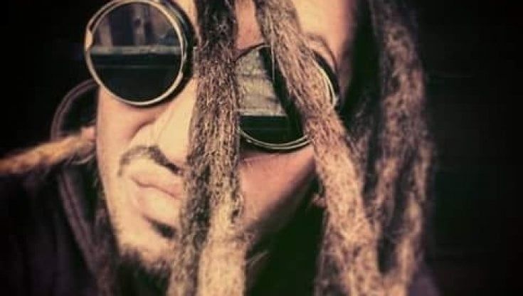 Addio al rapper Davide ZioFelp Biscotti: è morto nell'incendio del suo camper in Francia
