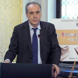 Giovanni Legnini: "Ora il Csm valuterà se era dovere di Rossi lasciare l'inchiesta o palazzo Chigi"