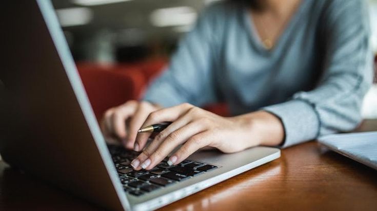 WikiTok, l’enciclopedia online con il fascino di TikTok