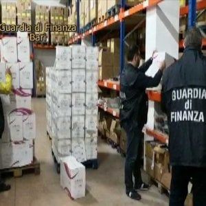 Metalli pericolosi nei cosmetici cinesi, sequestrati un milione di fard e ombretti in tutta Italia