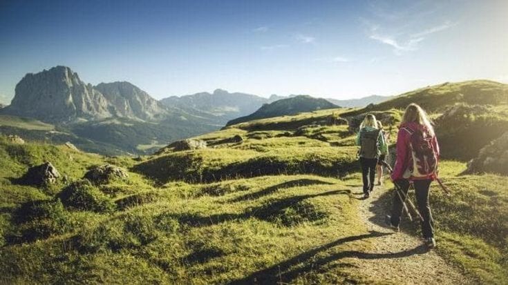 Soccorso in montagna: quando si deve pagare e quando no. Tutto quello che c’è da sapere