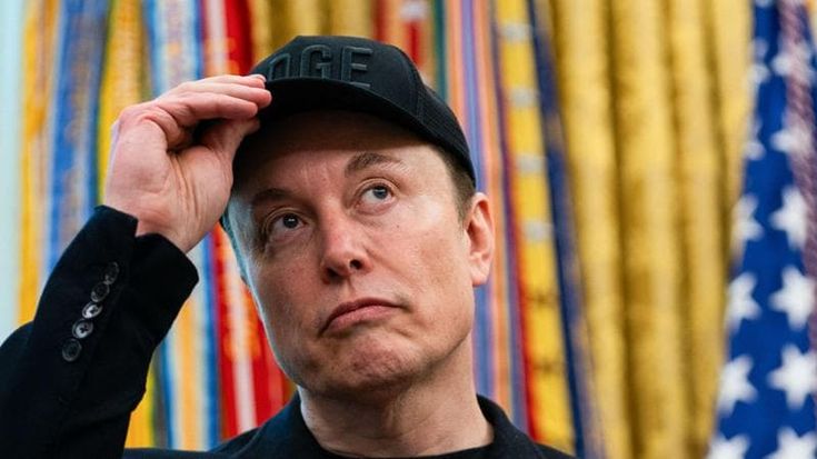 L'Ue multa X di Musk: "Violate le norme digitali". L'ira di Vance: Nemici del popolo Usa"