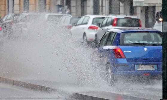 Pioggia e grandine la Liguria va sott’acqua L’Allerta sbaglia i tempi