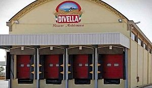 Pasta prodotta con grano estero<br />"Via la bandiera dalla Divella"