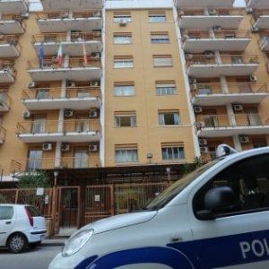 Palermo: ritrovati macchinari rubati nei garage di un complesso di case popolari