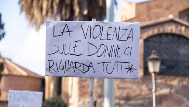 Relazioni tossiche, cresce il numero delle ragazze al centro anti violenza
