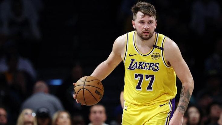 Basket, Roma in serie A con Doncic: “Volevo un team europeo”. Nel nuovo club torna Bianchini