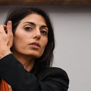 Roma 2024, che succede se cade la Giunta Raggi?