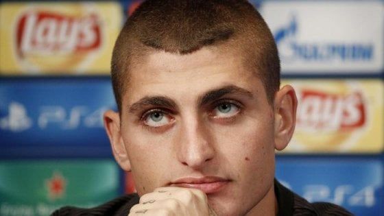 "Ladri a scuola, hanno rubato il pc che serve al mio bimbo per comunicare". E il calciatore Verratti lo ricompra