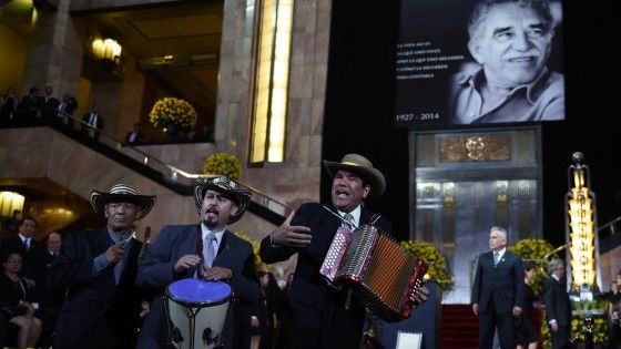 Garcia Marquez, a migliaia per l'ultimo saluto