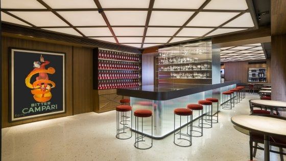 Camparino in Galleria, riapre uno dei luoghi simbolo dell’aperitivo milanese