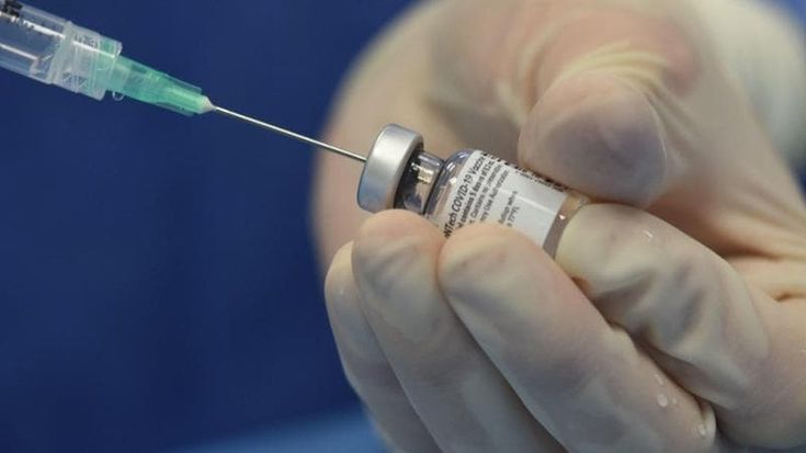 Vaccini anti-Covid, Moderna chiude la causa sulla tecnologia a mRna: accordo da 2,25 miliardi