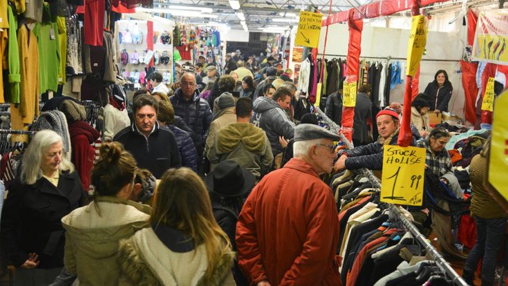 Il mercatino di Natale lascia Brignole e si sposta ai confini della zona rossa 