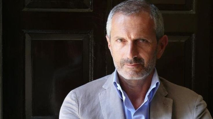Carofiglio: “Contro i prepotenti usiamo l’arma della gentilezza. Così si disattiva il fanatismo”