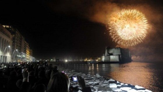 Capodanno a Napoli, i Tiromancino, gli Stadio e disco-night sul lungomare