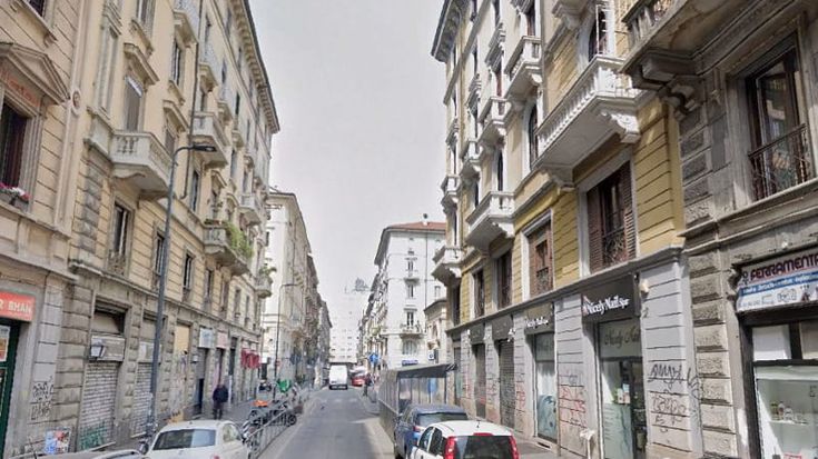 Uomo trovato in via Palazzi con ustioni sul corpo: “Qualcuno mi ha dato fuoco”