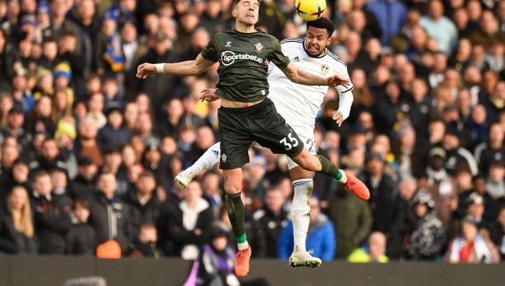 Di padre in figlio, di birra in birra. Perché la Premier League (nonostante i soldi) resta il campionato più pop del mondo