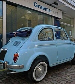 Nel Regno Unito scoppia la maniadelle vecchie Fiat 500 da collezione