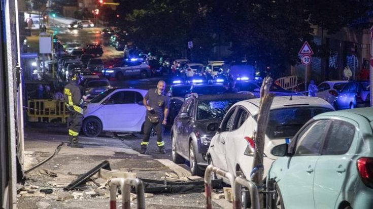 Centocelle, bomba contro un autonoleggio: è il quinto ordigno in una settimana a Roma est