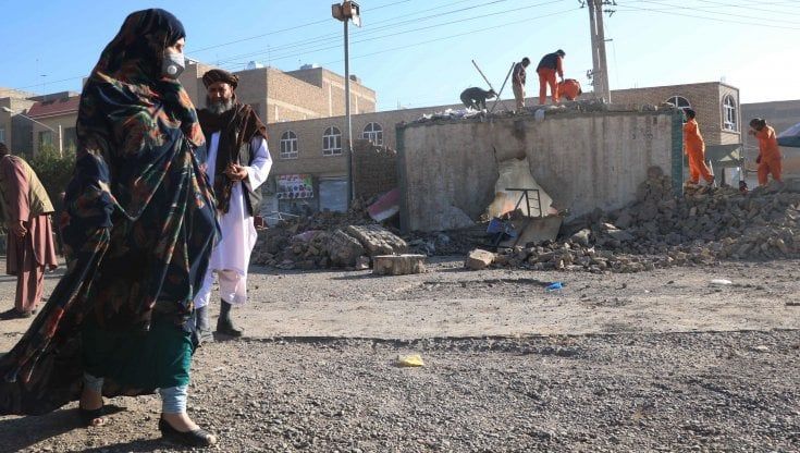 Afghanistan, l'attacco dei Taliban contro tre capoluoghi di provincia