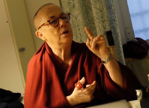 Robina Courtin, femminista e monaca