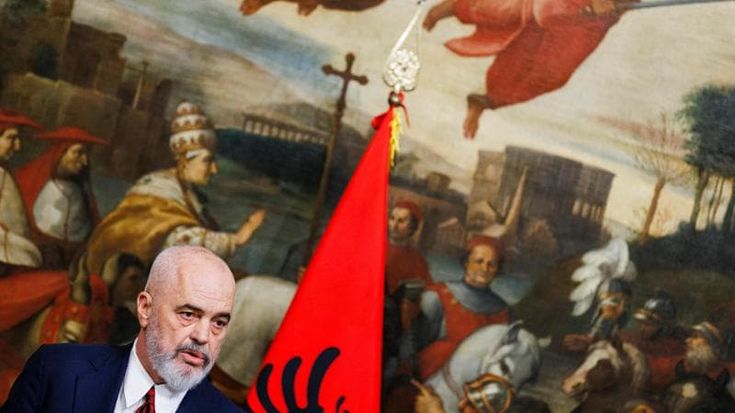 L’espulsione di Rama dal Pse agita il Pd: arriva la frenata. E lui: “Aiutare l’Italia non è di sinistra? Pazienza”