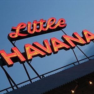 Florida, gli esuli cubani: "Trump cerca di dividere, ricorda Castro" 