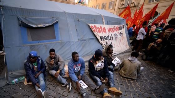 Naufragio migranti, Obama: "Instabilità in Libia sta creando caos". Onu, Ban chiama Renzi