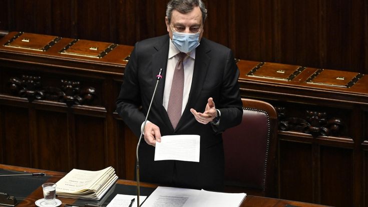 Riaperture, Draghi sceglie la gradualità. La Lega: si poteva fare di più