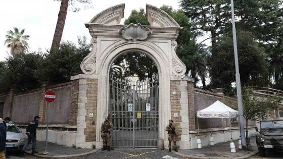 Emanuela Orlandi, nella Nunziatura ossa di due persone. Lo scheletro è di una donna
