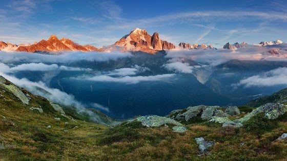 Tra fontina, trattorie e vigneti, in moto alla scoperta della Valle d'Aosta del gusto 