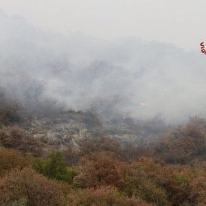  Il Paese che non sa più spegnere il fuoco  