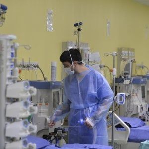 Coronavirus, l'appello dei docenti universitari: "Chiesa e Stato devolvano l'8 per mille al servizio sanitario nazionale"