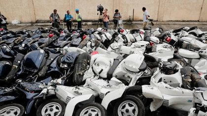 Filippine, la strage delle Vespa